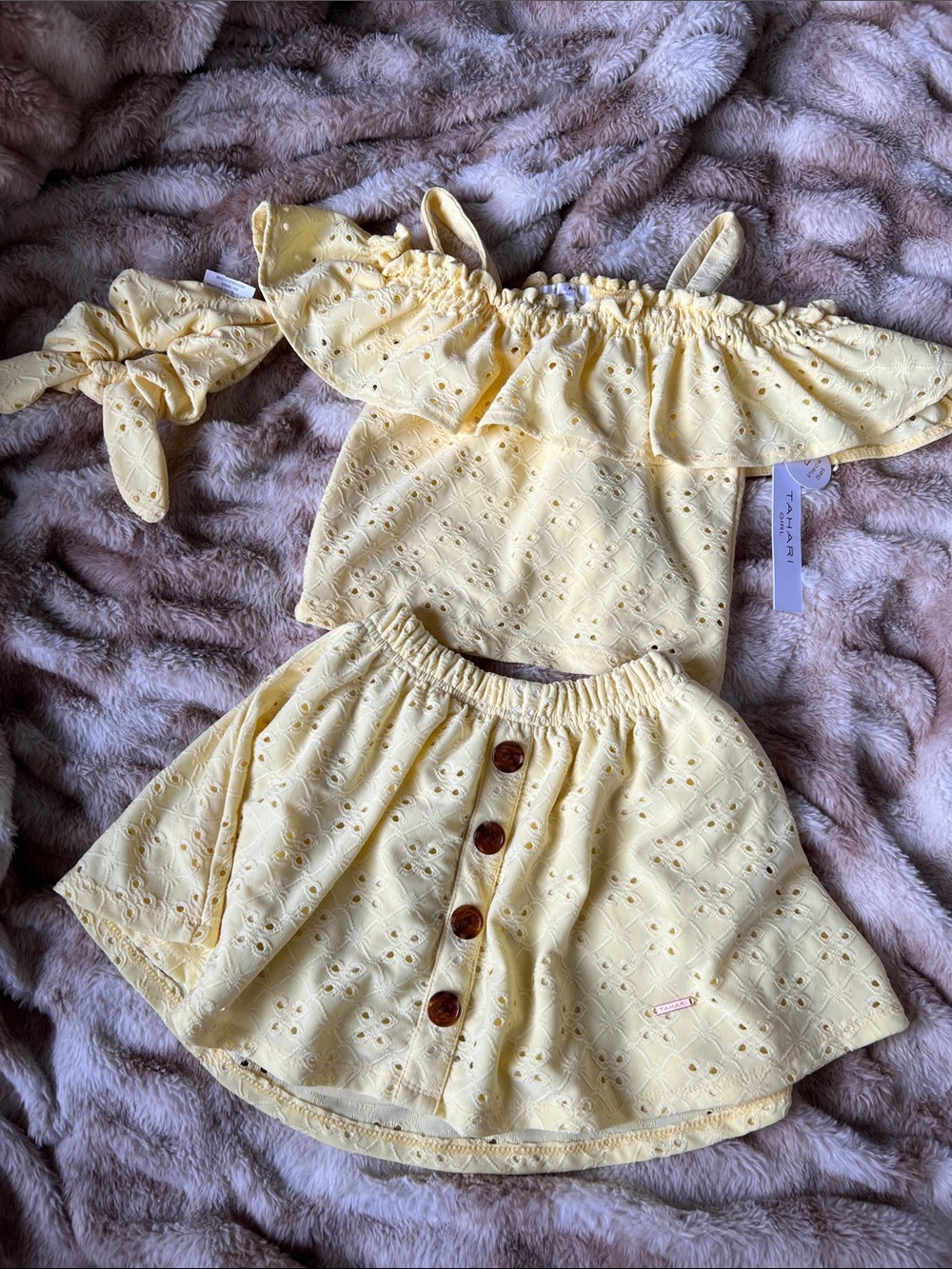 NWT Tahari Girl Matching Yellow Top + Skirt Set with hair elastic Size 4